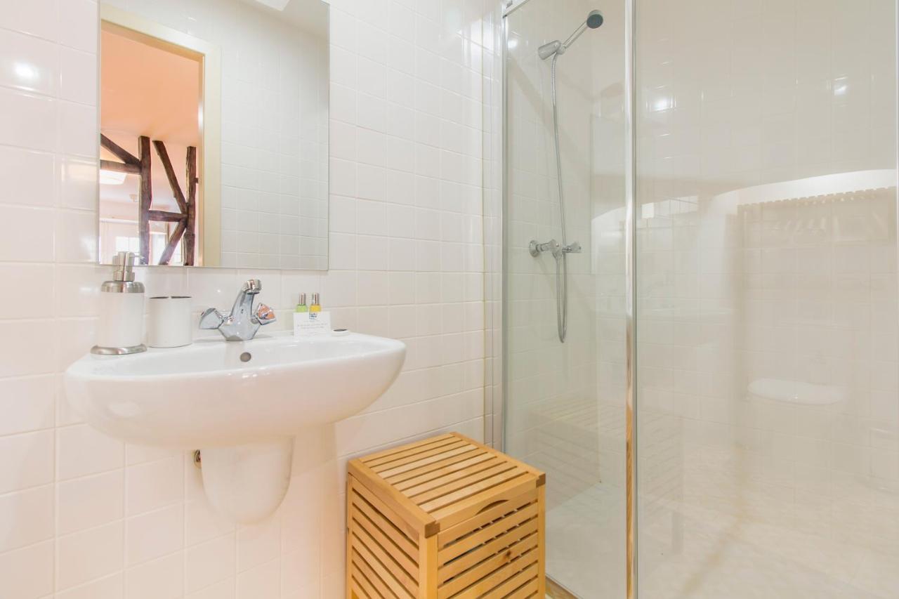 Guest Inn Alfama Apartments Lisboa المظهر الخارجي الصورة